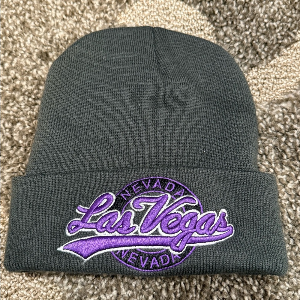NWOT Las Vegas Nevada Gray Purple Lettering Cuffed Winter Beanie Hat OS